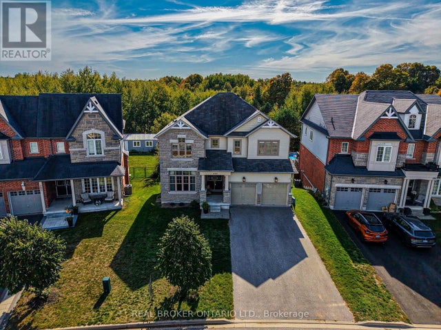 203 Gold Park Gate, Essa (angus)