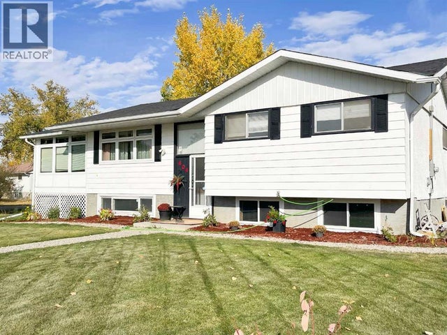 404 Whitney, Carmangay