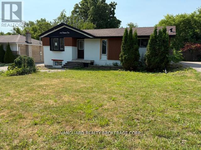 206 Parkview Crescent, Newmarket (central Newmarket)