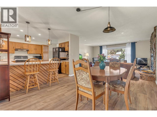 531 3rd Avenue, Keremeos