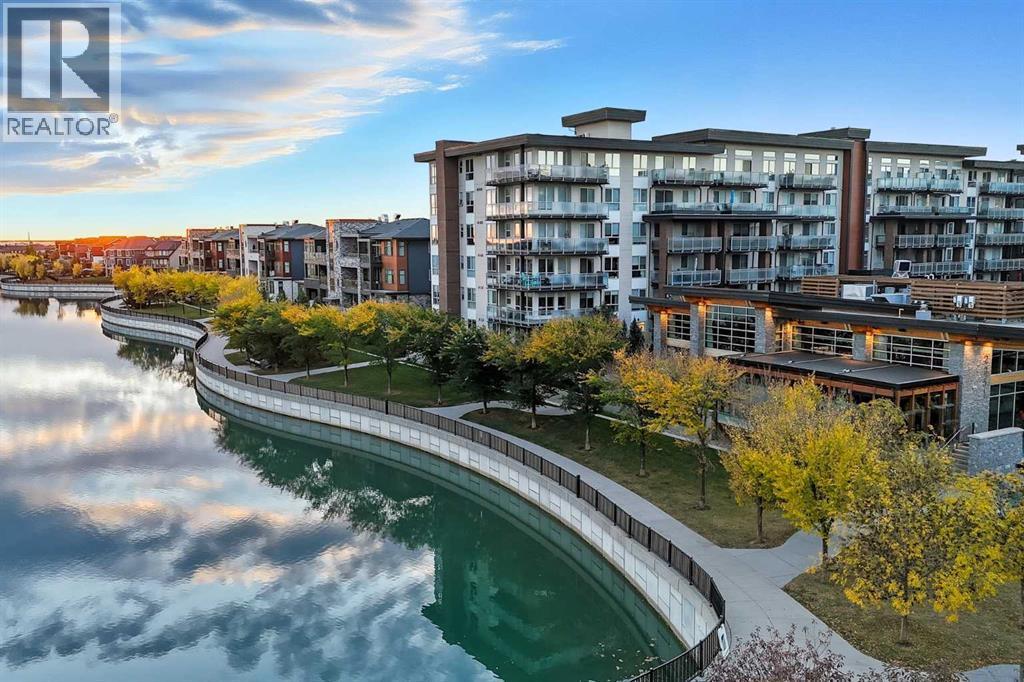 304, 122 Mahogany Centre Se, Calgary