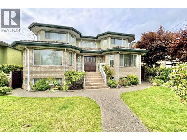 7091 Sussex Avenue, Burnaby