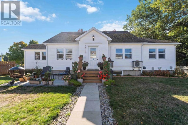 796 & 800 Main Street, Kingston