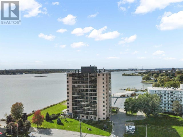 89 Pine St # 701, Sault Ste. Marie