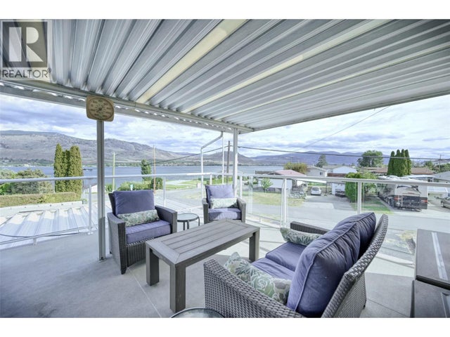 8516 12th Avenue, Osoyoos