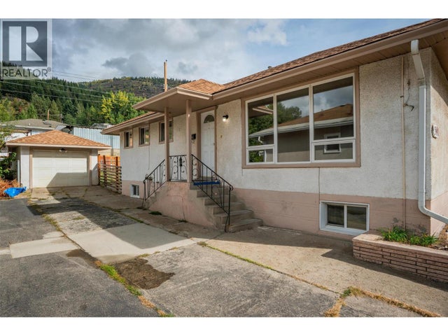 3141 Highway Drive, Trail