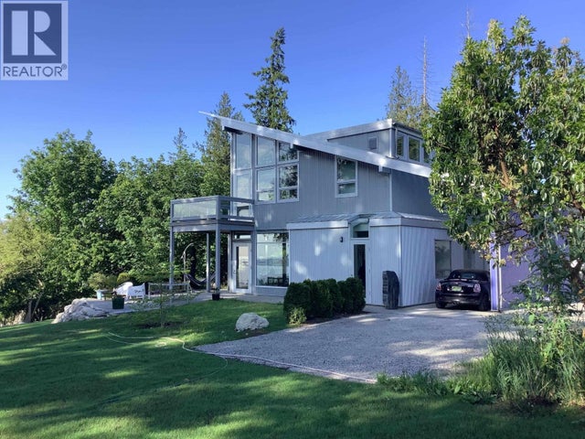 5550 Nickerson Road, Sechelt