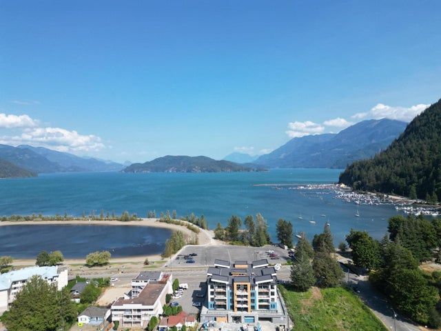 106 470 Esplanade Avenue|harrison Hot Springs, Harrison Hot Springs