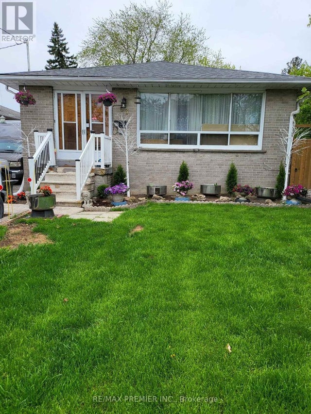 53 Rosefair Crescent, Toronto (west Humber-Clairville)