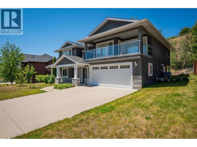 3720 5th Avenue, Castlegar