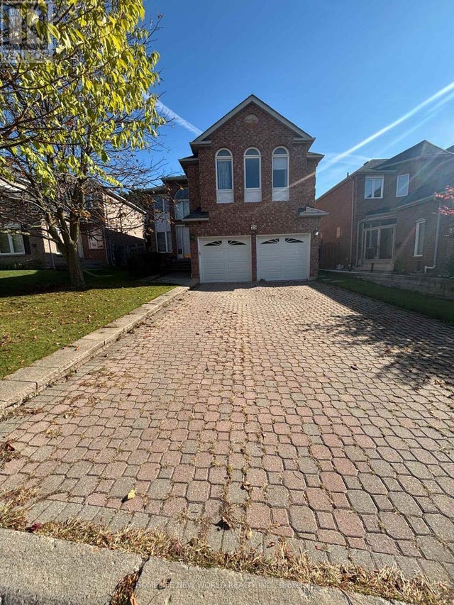 25 Westmoreland Court, Markham (unionville)