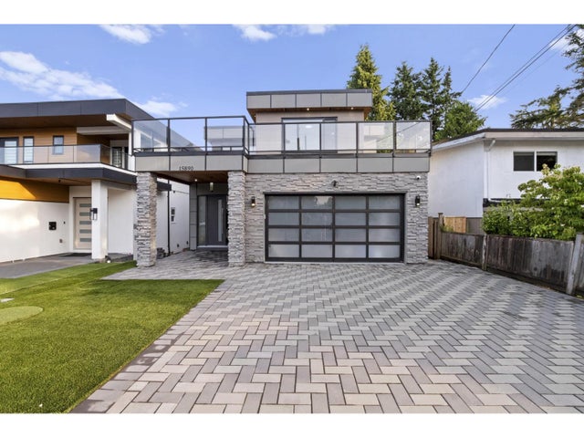 15890 Russell Avenue, White Rock