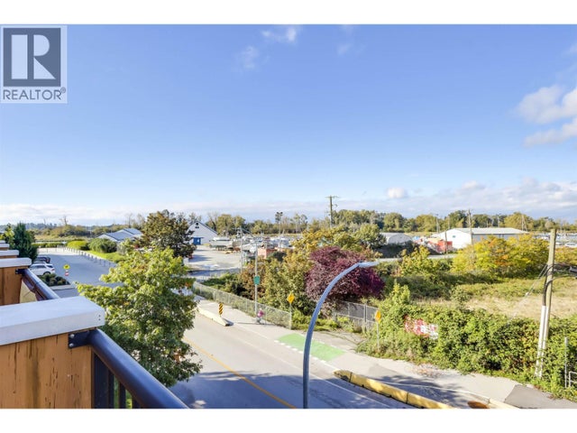 209 6077 London Road, Richmond