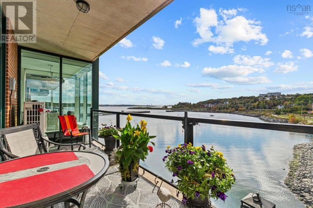 305 220 Waterfront Drive, Bedford