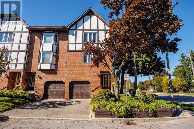 526 Renforth Drive, Toronto (eringate-Centennial-West Deane)