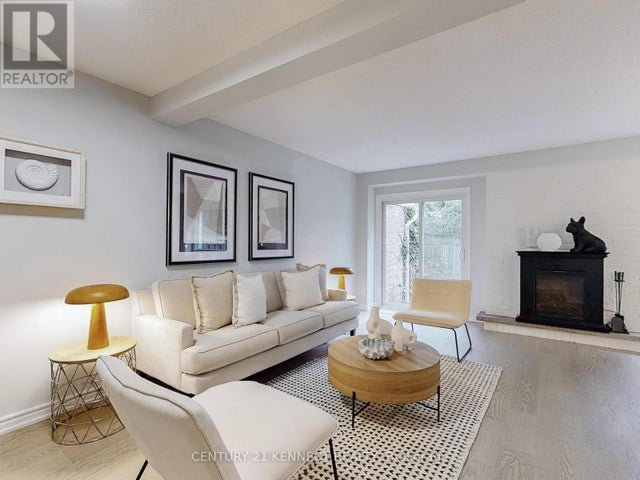 8 - 105 Carlton Road, Markham (unionville)