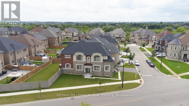 52 Gordon Randle Drive, Brampton (toronto Gore Rural Estate)