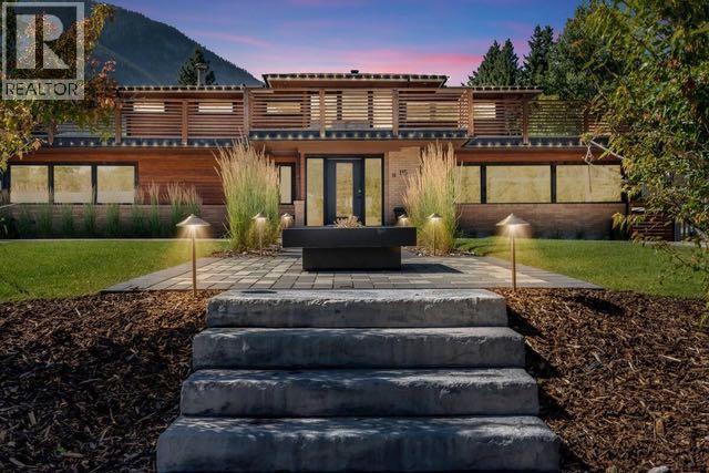 115 Spray Avenue, Banff