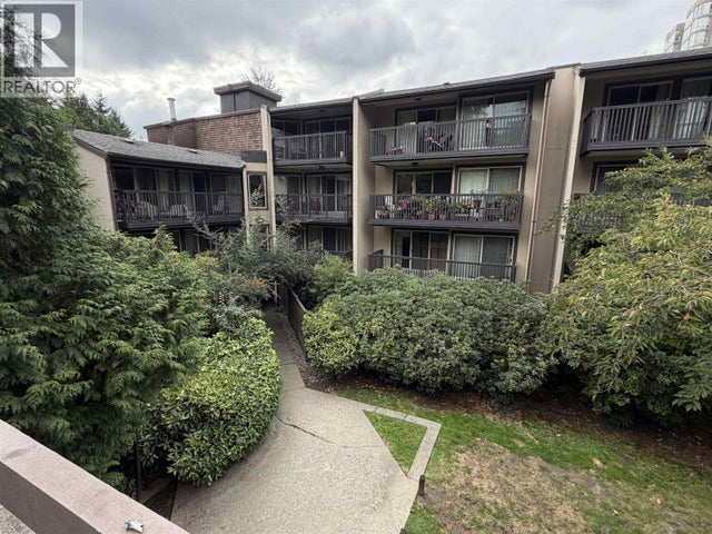 218 9857 Manchester Drive, Burnaby