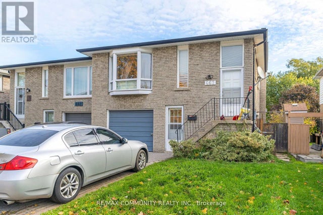 667 Westshore Boulevard N, Pickering (west Shore)