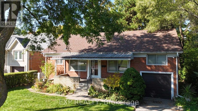 16 King Georges Drive W, Toronto (beechborough-Greenbrook)