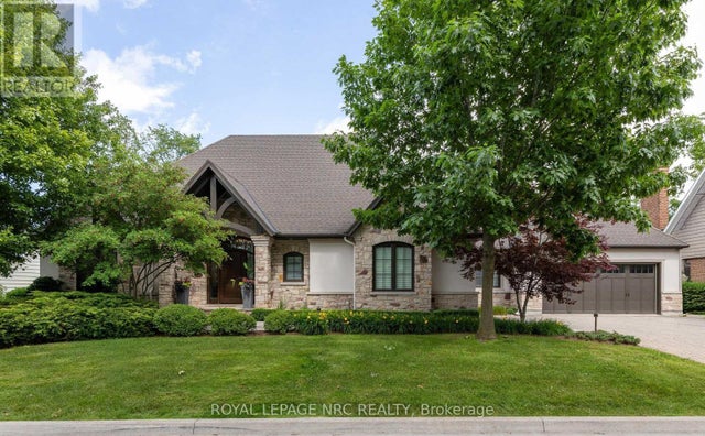 115 Riverdale Drive, St. Catharines (old Glenridge)