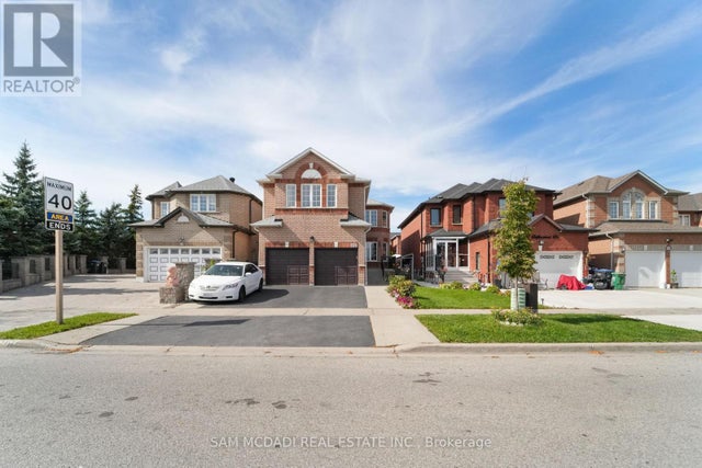 525 Driftcurrent Drive, Mississauga (hurontario)