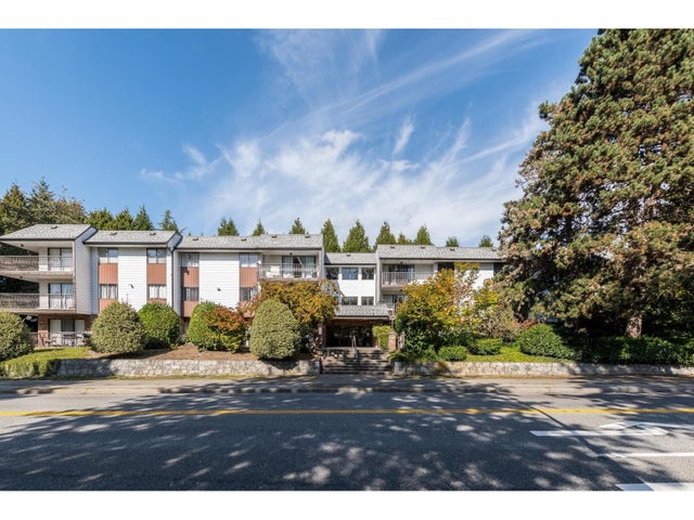 304 13977 74 Avenue, Surrey