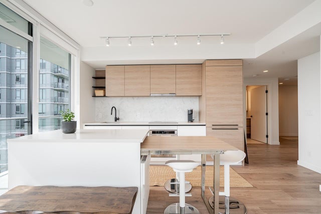 2508 13428 105 Avenue, Surrey