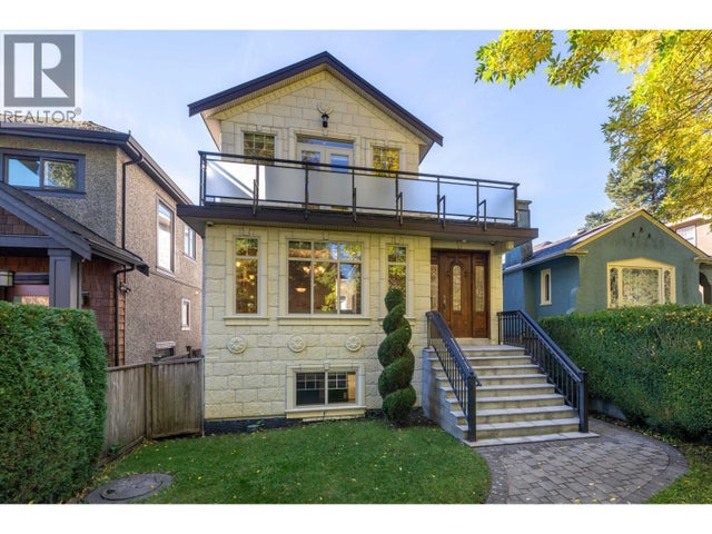 3716 W 17th Avenue, Vancouver