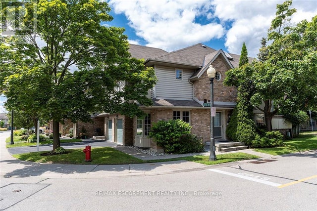 74 - 3333 New Street, Burlington (roseland)