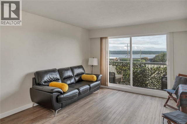 26 940 Island Hwy S, Campbell River