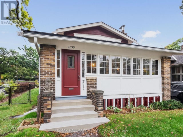 2099 Gerrard Street E, Toronto (east End-Danforth)