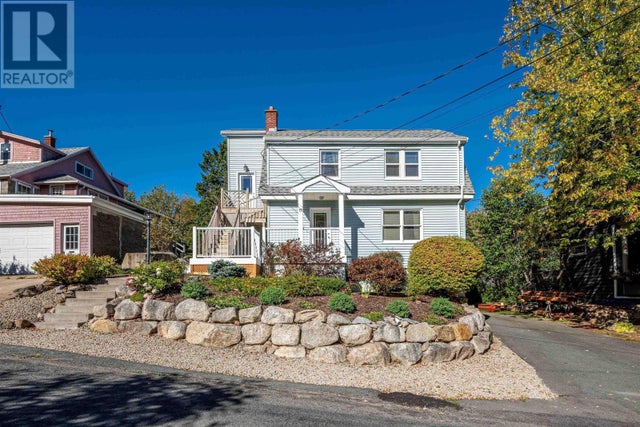 1-2 15 Idlewylde Road, Halifax