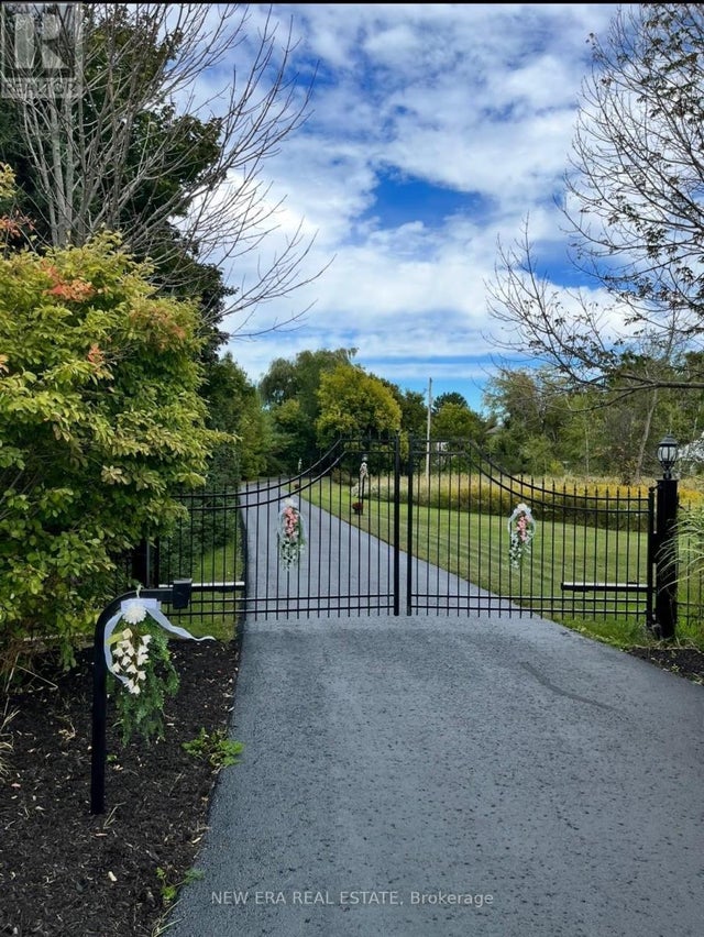 14227 Trafalgar Road, Halton Hills (rural Halton Hills)