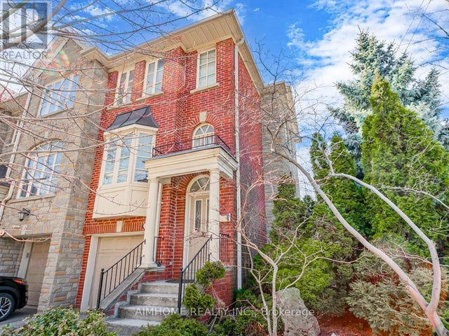 2 Brownstone Lane, Toronto (kingsway South)