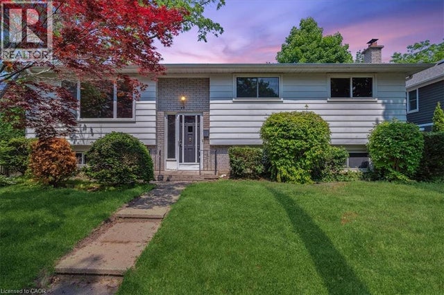 49 Head Street, Oakville