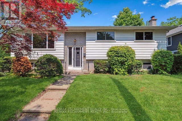 49 Head Street, Oakville (co Central)