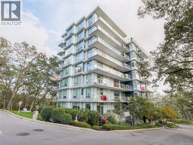 603 4009 Rainbow Hill Lane, Saanich