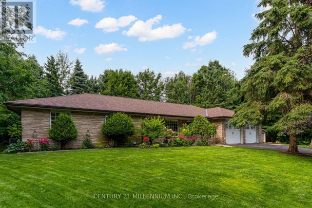 101 Birch Grove, Shelburne