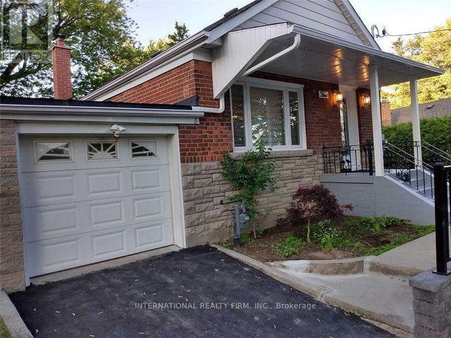 5 Aylesford Drive, Toronto (birchcliffe-Cliffside)
