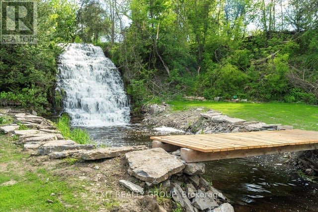 782 County Rd 49, Prince Edward County (picton)