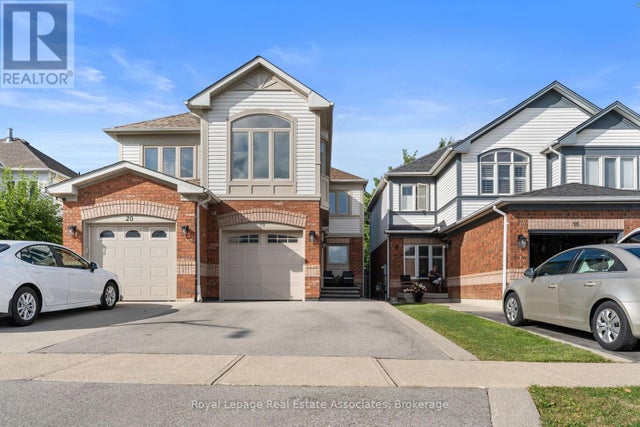 18 Emslie Street, Halton Hills (georgetown)