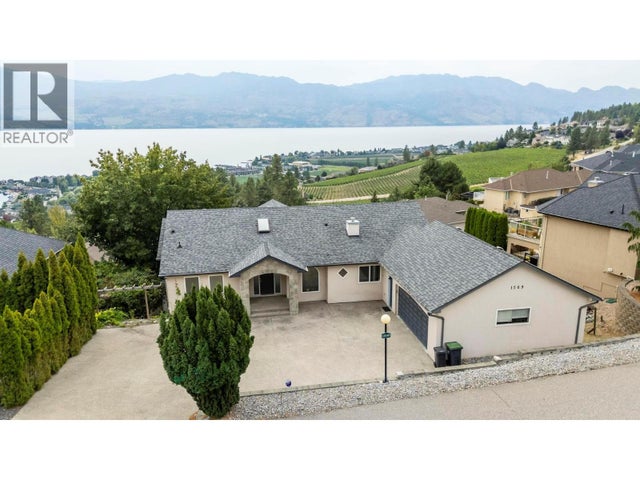 1569 Gregory Road, West Kelowna