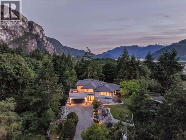 38243 Vista Crescent, Squamish