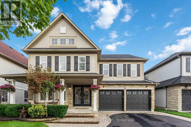 11 Claridge Crescent, Whitby (taunton North)