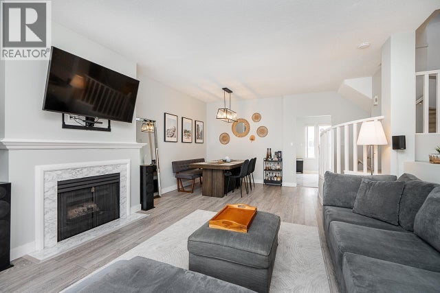 13 6700 Rumble Street, Burnaby