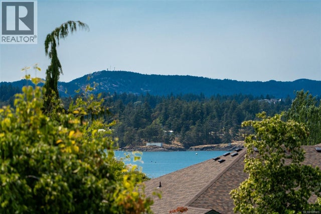 22 126 Hallowell Rd, View Royal