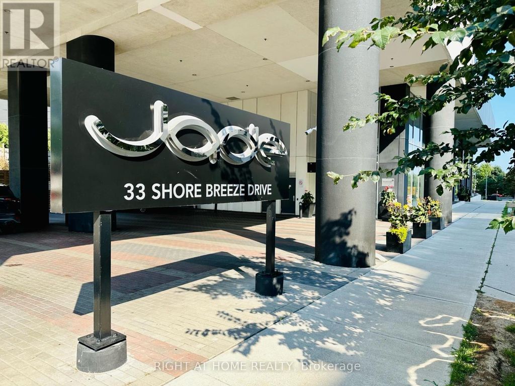 504 - 33 Shore Breeze Drive, Toronto (mimico)