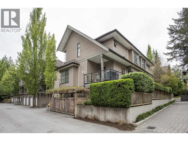 10 3150 Sunnyhurst Road, North Vancouver